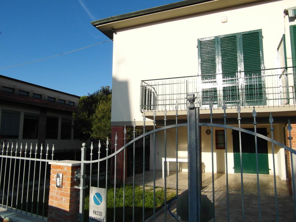 La Casa Di Nila Apartment Pisa Exterior photo